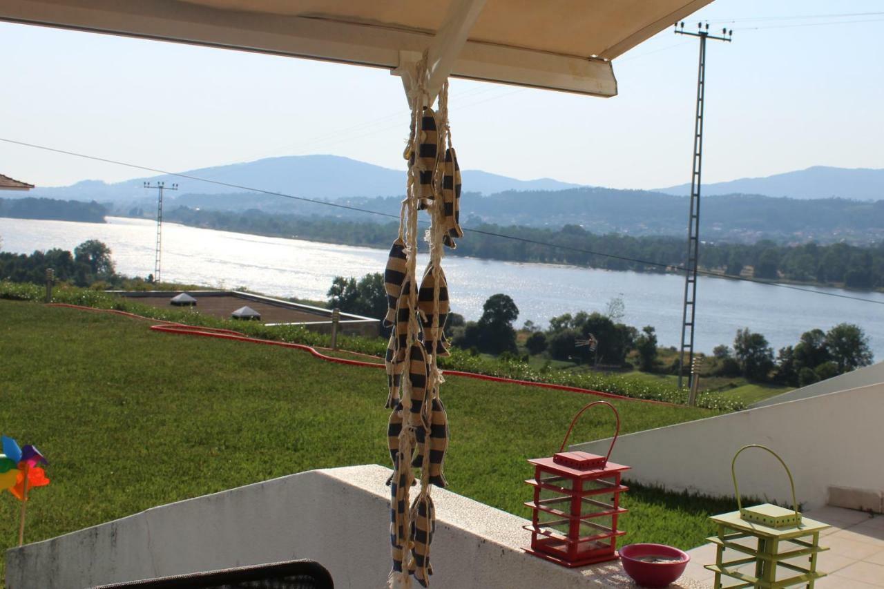 River-Side Villa Вила-Нова-ди-Сервейра Экстерьер фото